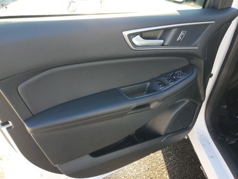 Used 2022 Ford Edge SEL w/ Convenience Package image 10