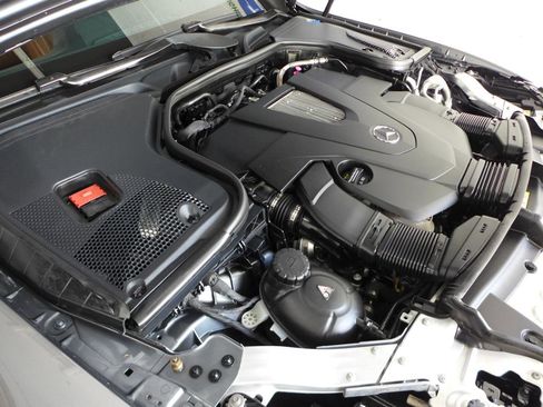 Used 2018 Mercedes-Benz E 400 4MATIC Cabriolet image 78
