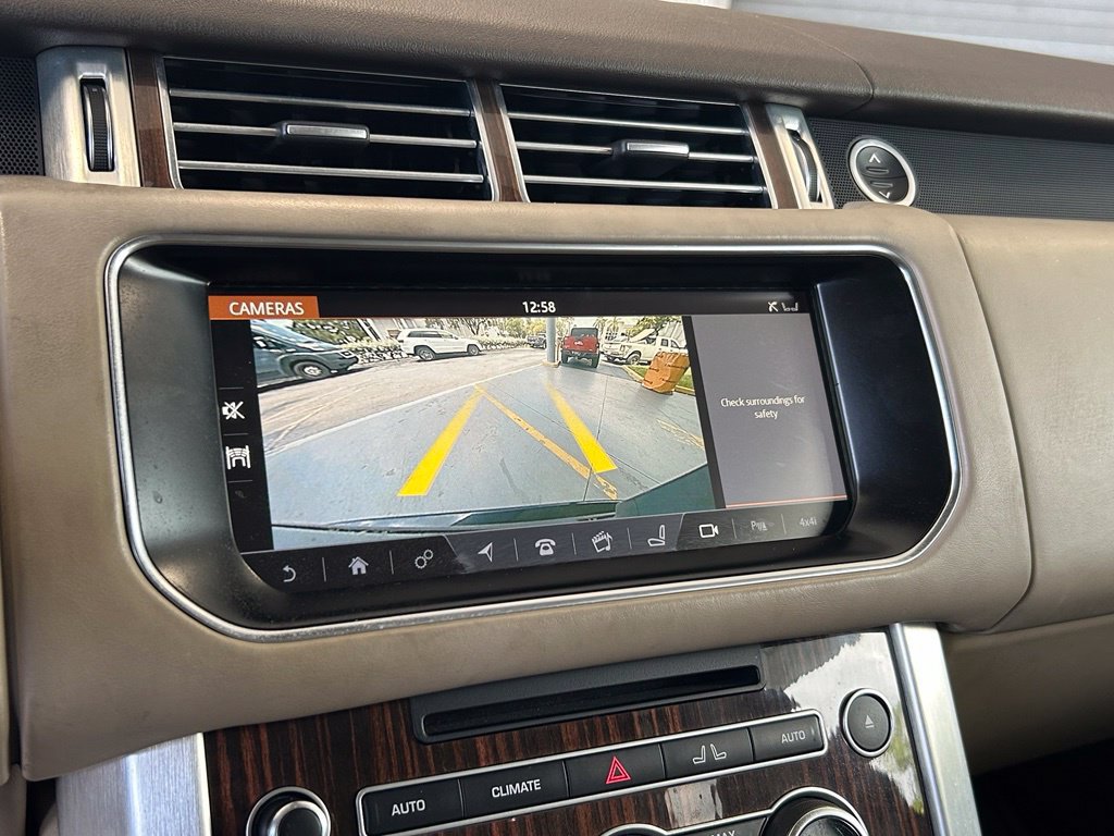 Used 2017 Land Rover Range Rover Supercharged AWD/4WD image 21