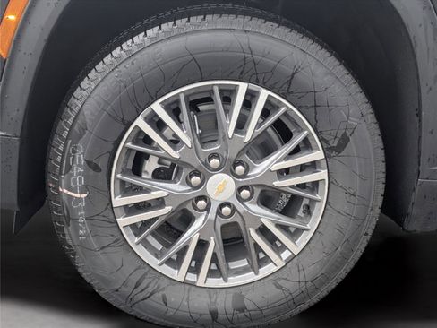 New 2026 Chevrolet Traverse LT w/ Driver Confidence Package image 28