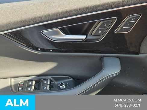 Used 2025 Audi Q7 3.0T Premium Plus image 26