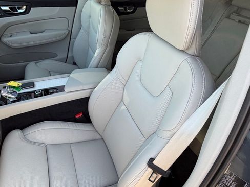 New 2026 Volvo XC60 T8 Ultra w/ Protection Package Premier AWD/4WD image 19