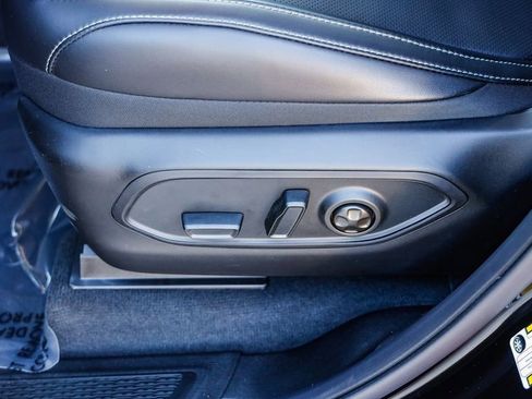 New 2025 Jeep Grand Cherokee L Limited w/ Luxury Tech Group II image 24