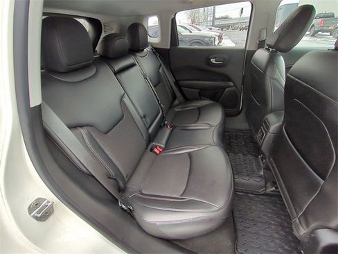 Used 2021 Jeep Compass Latitude w/ Convenience Group image 19