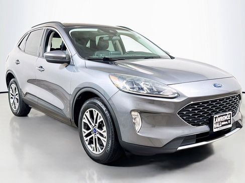 Used 2022 Ford Escape SEL w/ Technology Package AWD/4WD image 3