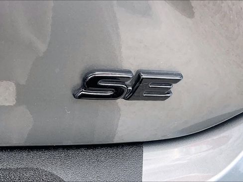Used 2026 Toyota Camry SE FWD image 10