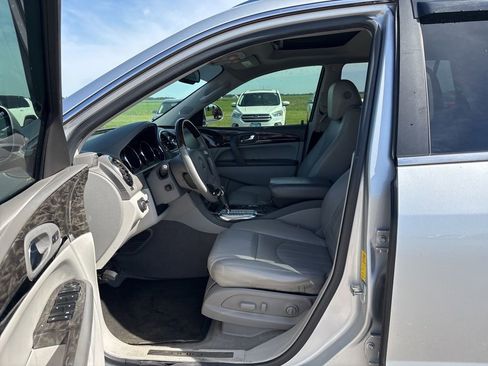 Used 2013 Buick Enclave Premium FWD image 31