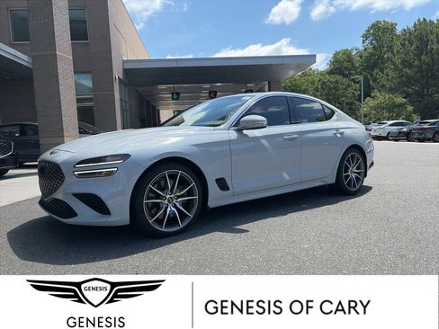 Used 2022 Genesis G70 3.3T RWD image 1