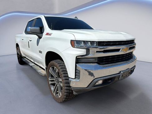 Used 2019 Chevrolet Silverado 1500 LT w/ Texas Edition AWD/4WD image 3