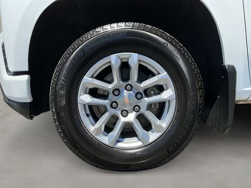 Used 2021 Chevrolet Silverado 1500 RST AWD/4WD image 19