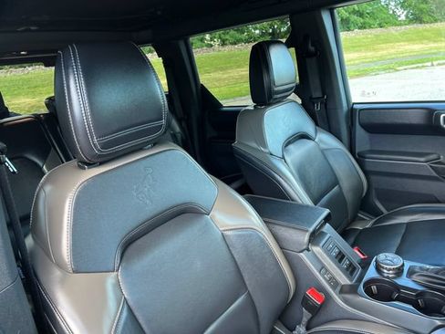 Used 2025 Ford Bronco Outer Banks AWD/4WD image 37