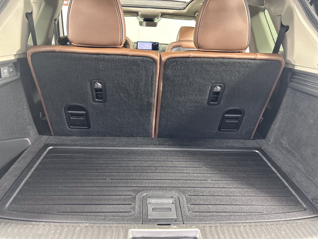 Used 2024 Acura MDX w/ Advance Package AWD/4WD image 21