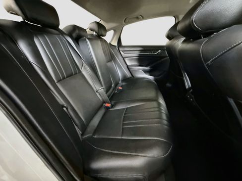 Used 2021 Honda Accord EX image 27