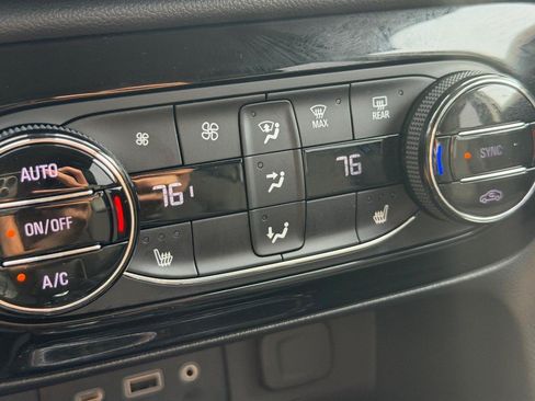 Used 2023 Buick Encore GX Select FWD image 22