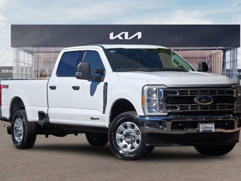 Used 2023 Ford F350 XLT w/ FX4 Off-Road Package AWD/4WD image 2