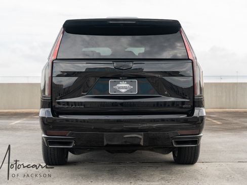 Used 2021 Cadillac Escalade Sport w/ Driver Assist Tech Package AWD/4WD image 7