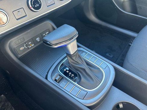 New 2026 Hyundai Kona SE AWD/4WD image 13