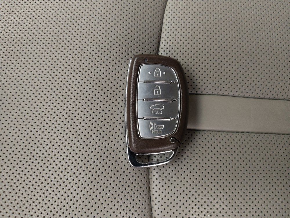 Used 2018 Hyundai Sonata Limited FWD image 32