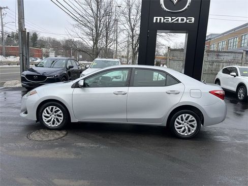 Used 2017 Toyota Corolla LE image 5