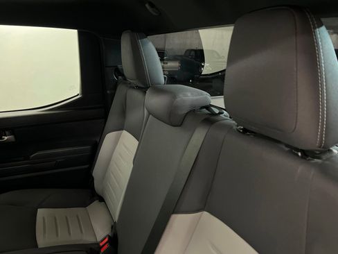 Used 2024 Toyota Tacoma TRD Off-Road image 21