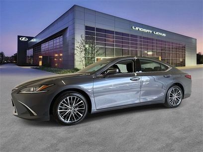 Certified 2023 Lexus ES 350 w/ Premium Package