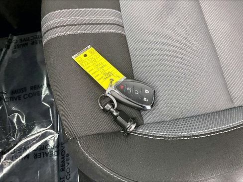 Used 2024 Chevrolet Blazer LT w/ Convenience Package FWD image 11