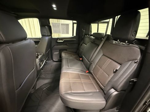 Certified 2025 Chevrolet Silverado 1500 High Country w/ High Country Premium Package image 18