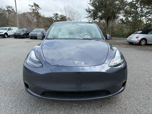 Used 2023 Tesla Model Y Long Range image 2