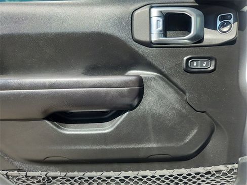 Used 2021 Jeep Gladiator Mojave image 21