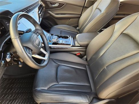 Used 2022 Audi Q7 3.0T Premium Plus image 12
