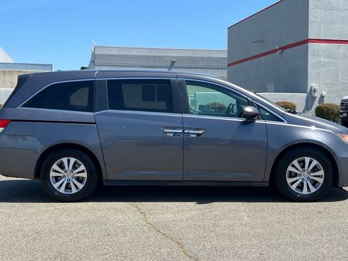 Used 2016 Honda Odyssey SE image 6