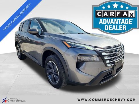 Used 2024 Nissan Rogue SV FWD image 1