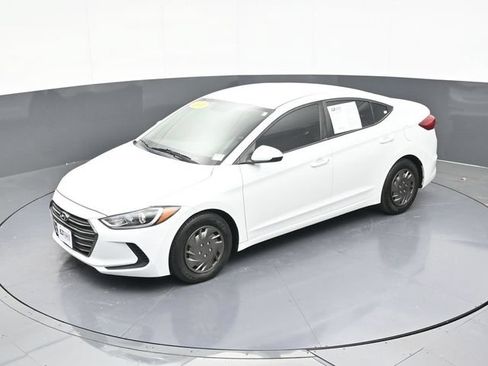 Used 2018 Hyundai Elantra SE FWD image 63