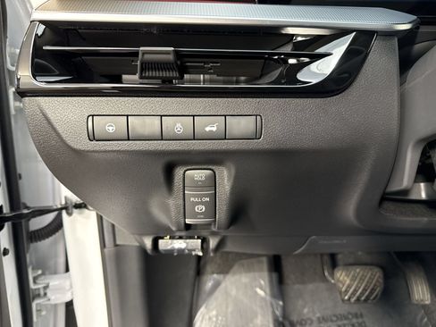 Certified 2025 Nissan Murano SL AWD/4WD image 17