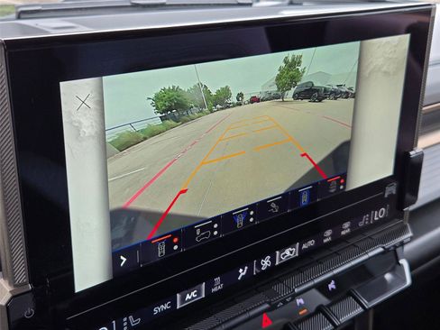 Used 2025 GMC Hummer EV 3X AWD/4WD image 19