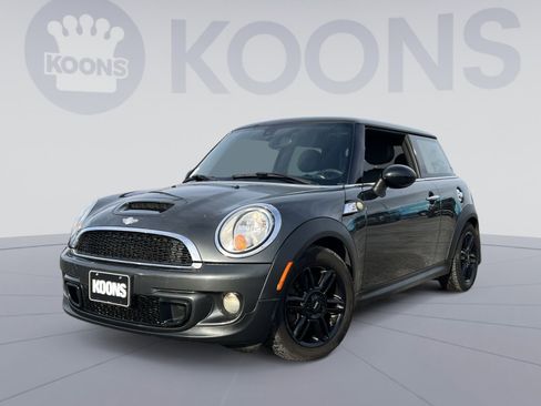 Used 2013 MINI Cooper S image 1
