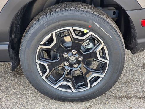 New 2026 Ford Bronco Sport Outer Banks w/ Outer Banks Tech Package+ AWD/4WD image 11