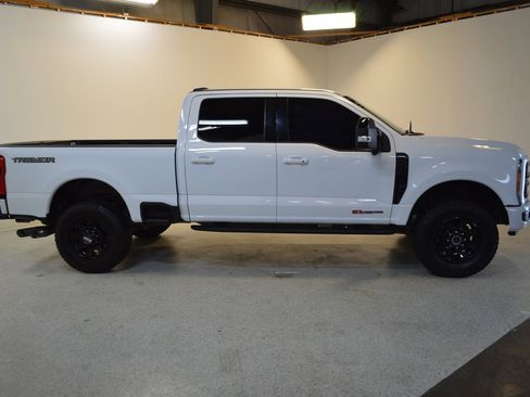 Used 2023 Ford F250 Lariat w/ Lariat Ultimate Package image 2
