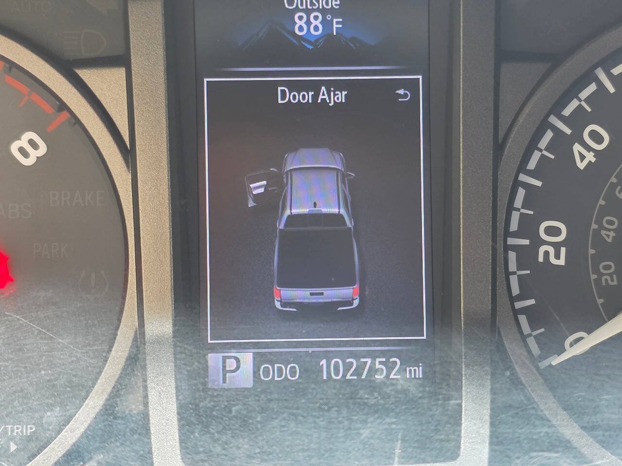 Used 2019 Toyota Tacoma TRD Off-Road AWD/4WD image 18
