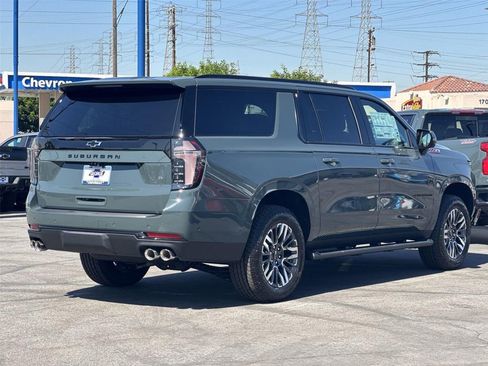New 2026 Chevrolet Suburban Z71 w/ Z71 Off-Road Package image 5