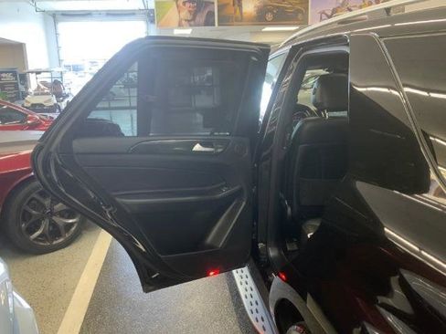 Used 2017 Mercedes-Benz GLE 43 AMG 4MATIC image 33