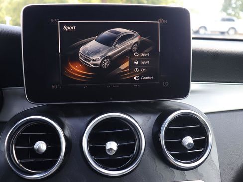 Used 2019 Mercedes-Benz GLC 300 4MATIC Coupe image 29