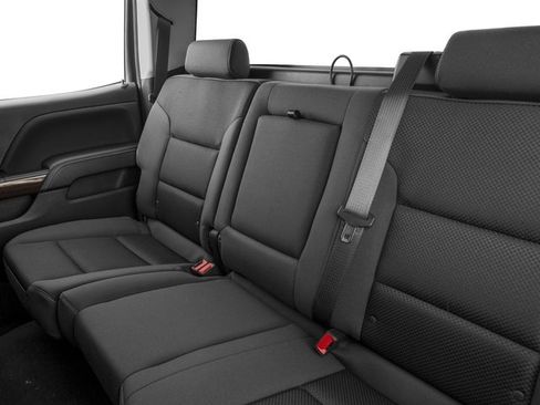 Used 2018 GMC Sierra 1500 SLE w/ SLE Value Package AWD/4WD image 17