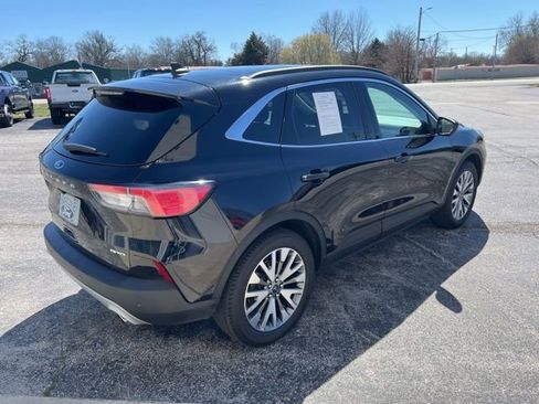 Used 2022 Ford Escape Titanium AWD/4WD image 5