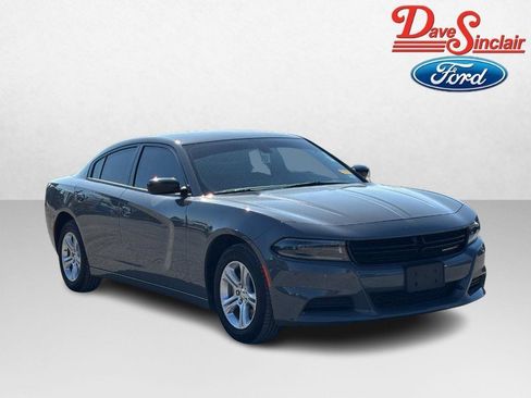 Used 2023 Dodge Charger SXT image 4