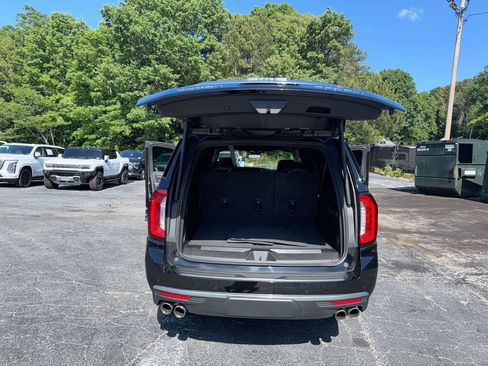 Used 2024 GMC Yukon XL Denali RWD image 35