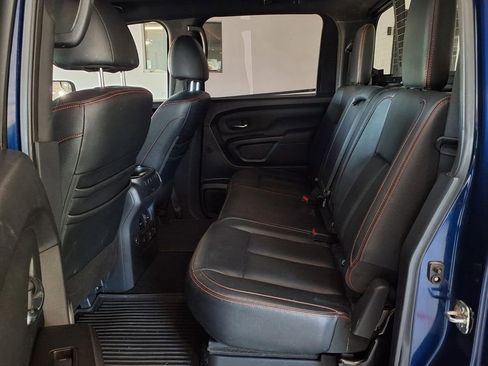 Used 2021 Nissan Titan PRO-4X w/ Pro-4x Convenience Package AWD/4WD image 12
