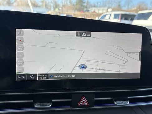 Used 2025 Hyundai Elantra SEL image 17