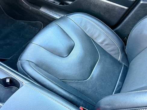 Used 2019 Ford Fusion Energi Titanium image 38