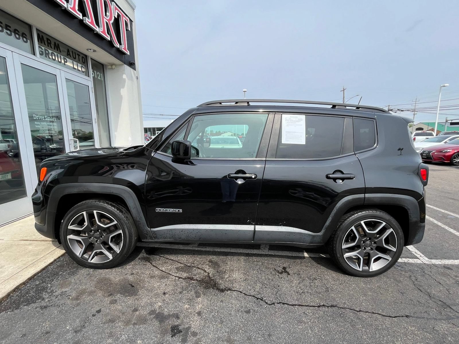 Used 2020 Jeep Renegade Latitude FWD image 8